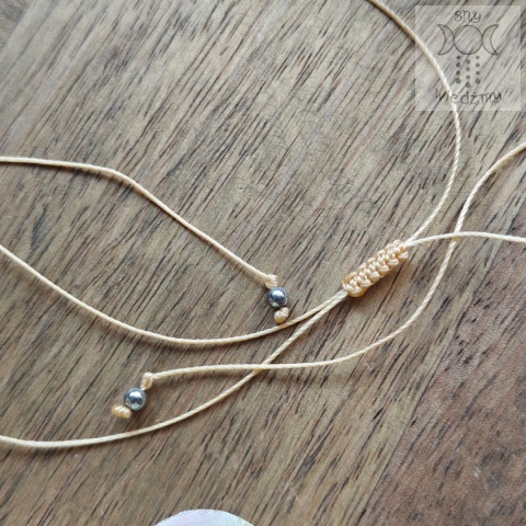 Choker Kotek piryt gwiazdy makrama kamienie
