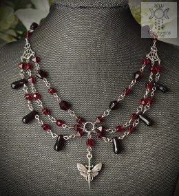 Naszyjnik Bloody Moth stal goth bordo burgundowy