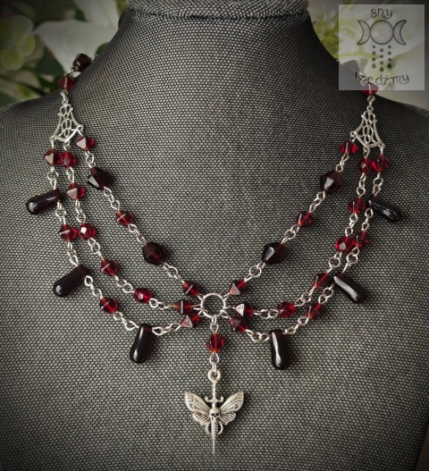 Naszyjnik Bloody Moth stal goth bordo burgundowy