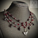 Naszyjnik Bloody Moth stal goth bordo burgundowy