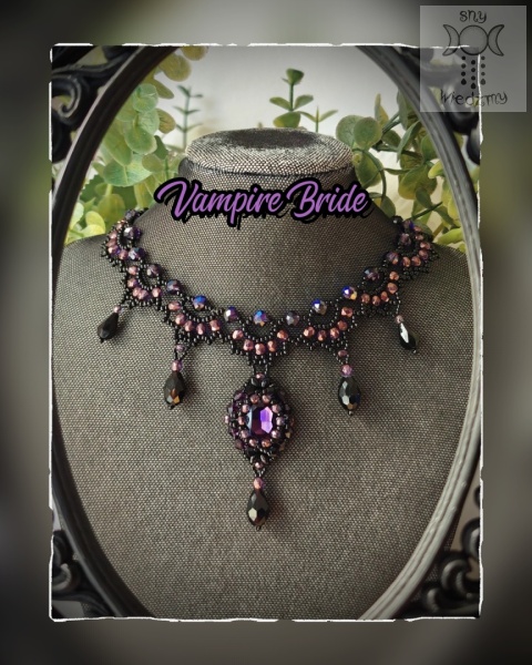 Naszyjnik Vampire Bride fiolet kryształki koraliki kolia beading