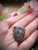Pierścionek Skeleton Cameo Kamea szaro biała
