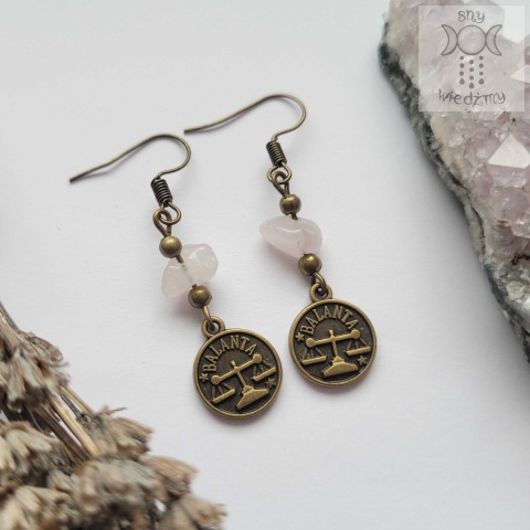 Zodiakalne kolczyki Waga kwarc różowy basic