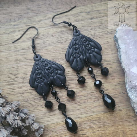 Kolczyki Dark Moth Ćma Ćmy modelina kryształki Kolczyki Dark Moth Ćma Ćmy modelina kryształki