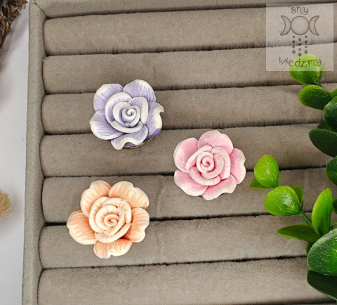 Pierścionek Bella Rosa róże kwarc różowy kwiaty Pierścionek Bella Rosa róże kwarc różowy kwiaty