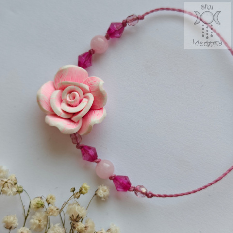 Bransoletka Bella Rosa róża kwarc różowy makrama Bransoletka Bella Rosa róża kwarc różowy makrama