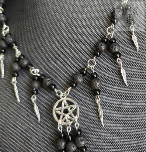 Naszyjnik Krucze czaszki lawa wulkaniczna pióra pentagram pentakl witch Naszyjnik Krucze czaszki lawa wulkaniczna pióra pentagram pentakl witch