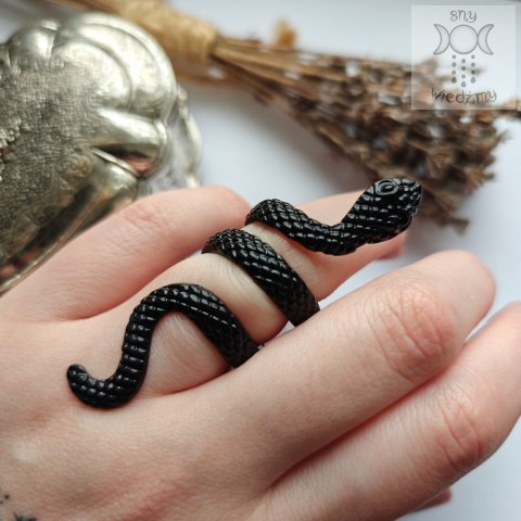 Pierścionek Snake duży wąż czarny Pierścionek Snake duży wąż czarny