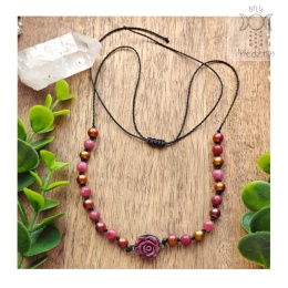 Choker Stone Rose jadeit burgundowy hematyt różą
