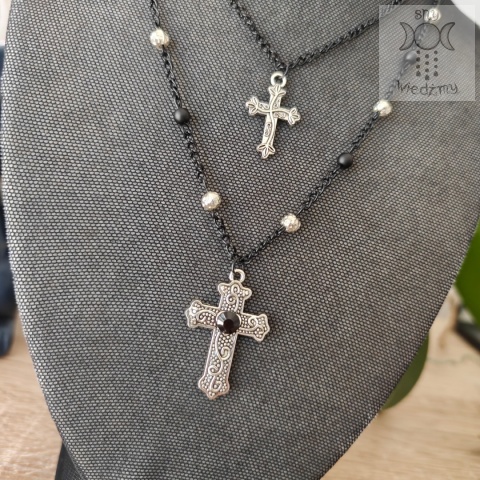 Julian Cross naszyjnik onyks krzyż krzyże goth gothic Julian Cross naszyjnik onyks krzyż krzyże goth gothic