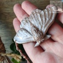 Naszyjnik Duża Ćma Brudny róż kwarc różowy jadeit hematyt moth makrama