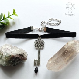 Choker Silver Key kryształki klucz welurowy naszyjnik gotycki goth gothic
