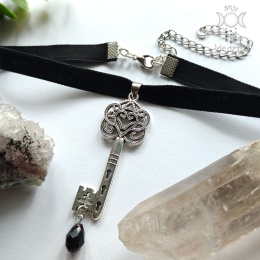 Choker Silver Key kryształki klucz welurowy naszyjnik gotycki goth gothic