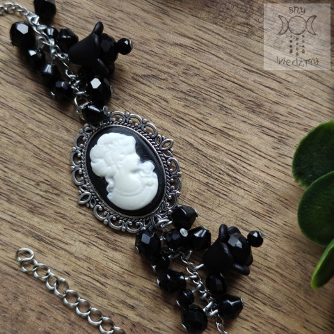 Bransoletka Classic Cameo kamea medalion kryształki koraliki goth gothic