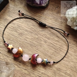 Bransoletka Dark Triple Moon kwarc różowy księżyc