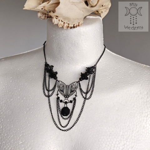 Naszyjnik Midnight Moth kolia onyks czarny ćma kryształki róże Halloween
