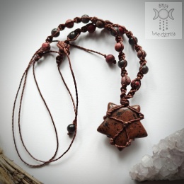 Makramowy naszyjnik gwiazda obsydian mahoniowy jaspis uleksyt makrama