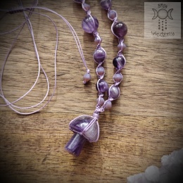 Naszyjnik Grzybek ametyst makrama