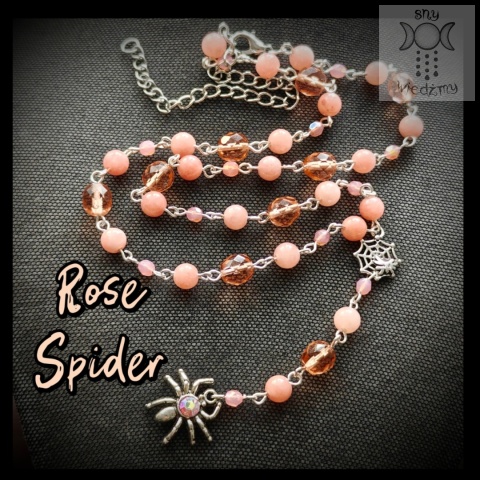 Naszyjnik Rose Spider jadeit kryształki pająk pajęczyna