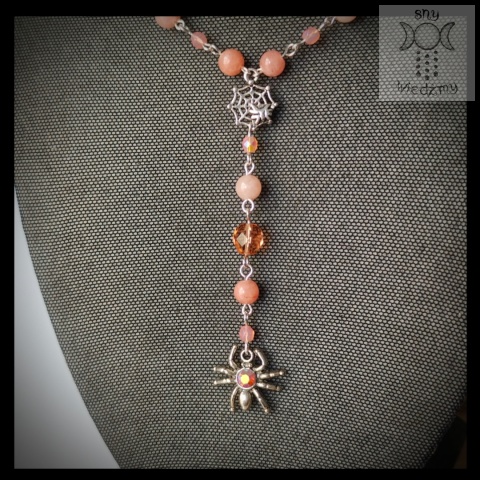 Naszyjnik Rose Spider jadeit kryształki pająk pajęczyna