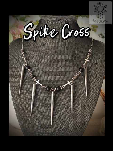 Naszyjnik Spike Cross obsydian srebrzysty krzyże kolce