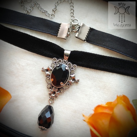 Choker Dynasty Czarny kryształki goth