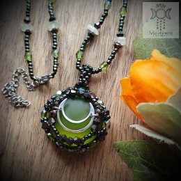 Naszyjnik Velvet Luna prehnit zielony księżyc beading