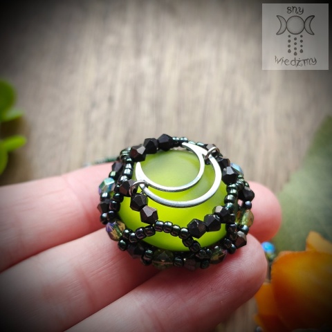 Naszyjnik Velvet Luna prehnit zielony księżyc beading